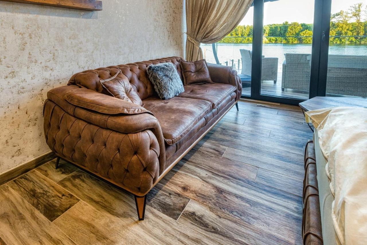 Apartmani Tiske Noci Bečej 外观 照片